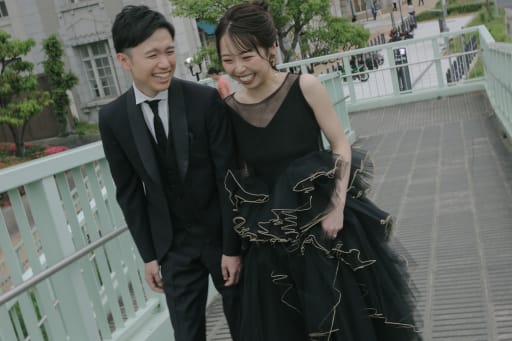 居留地でブラックコーデ