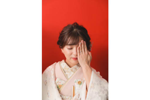 真っ赤な壁で・・