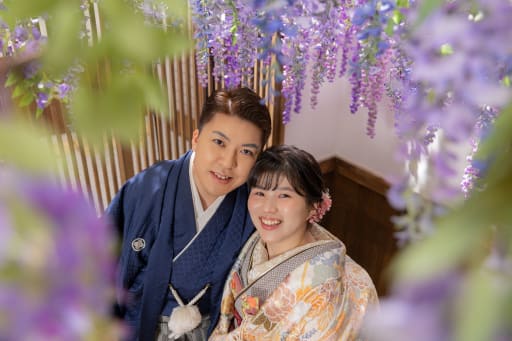 顔を寄せ合って！