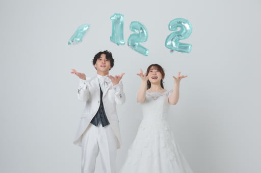 1122