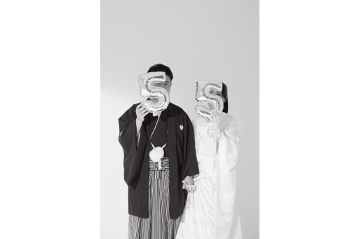 5の間からのぞいて