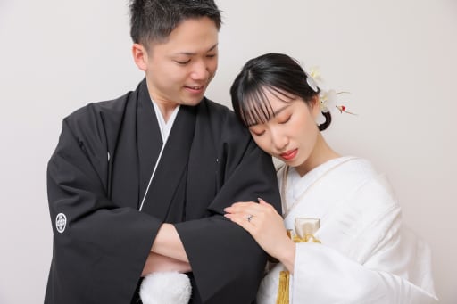 寄り添って