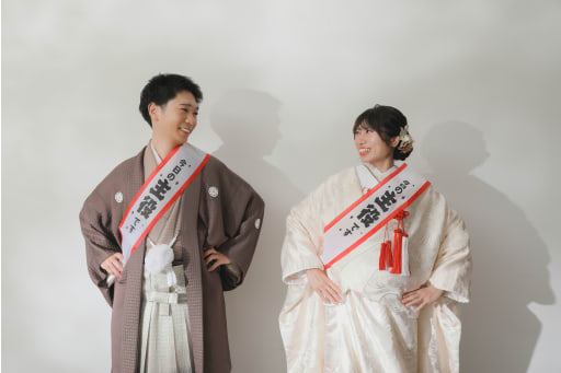 見つめ合い