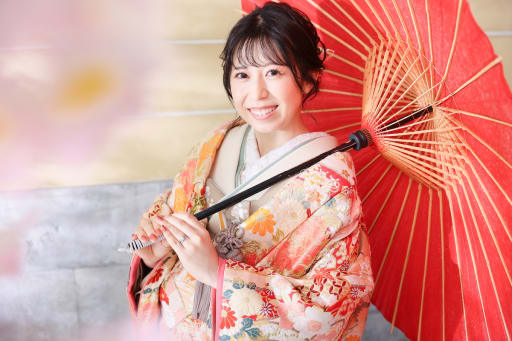   新婦様の和傘ショット