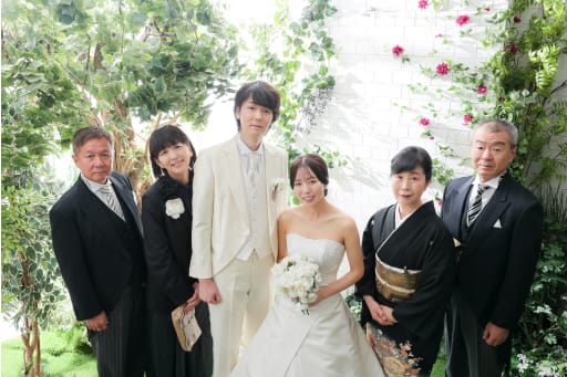 背景を変えて家族写真！