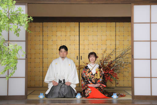 正座もぬいぐるみと一緒に