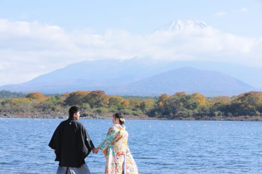 湖畔へ移動して