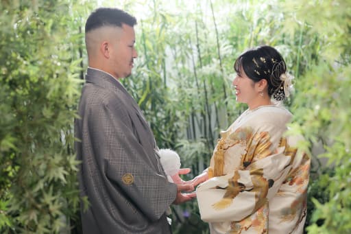 竹林の中で