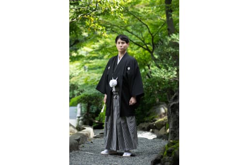 凛々しいご新郎様のソロショット