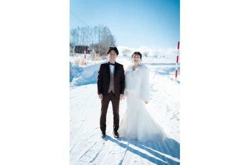 真っ白な雪の中で