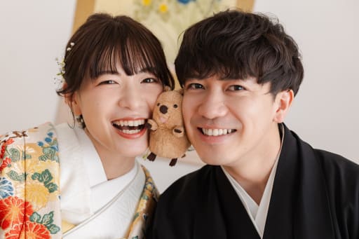 小物やスタジオアイテムで賑やかな写真を！