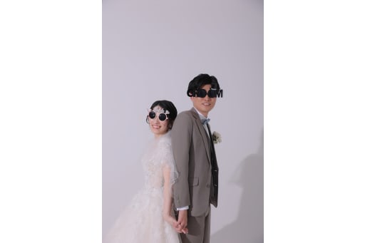 サングラスでクールにキメて