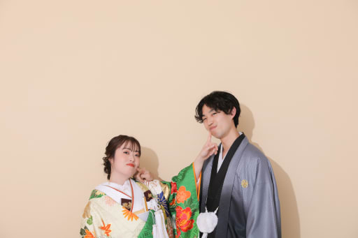  ほっぺつんつん