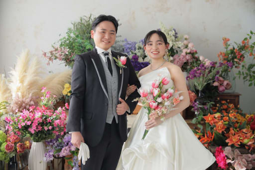 お花に囲まれたスタジオ