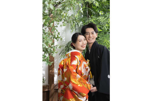 頬と頬を寄せて