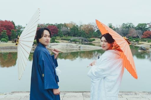 和傘をつかって！