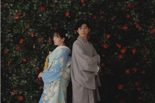 背中合わせでクールに