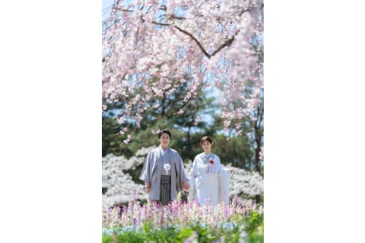 お花に囲まれて