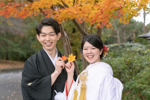 拾った紅葉で