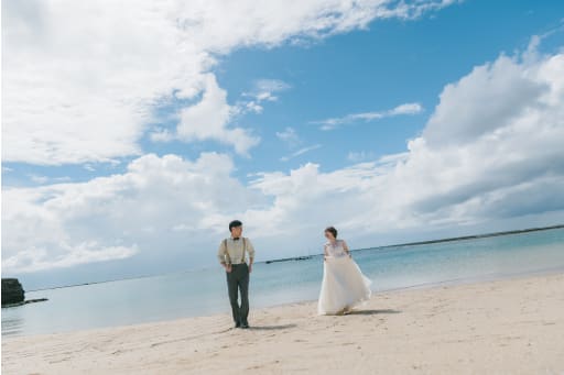 青空と海をふたりじめ