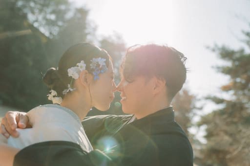 キラキラ差し込む日差しを生かしたワンカットです