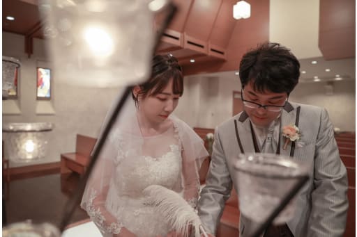 まずは挙式風に