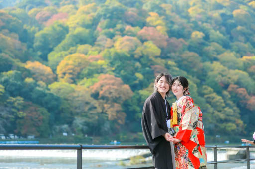 今度は和装にお衣装チェンジし、嵐山へロケーション撮影へ！