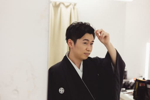 鏡の中の自分と向き合う