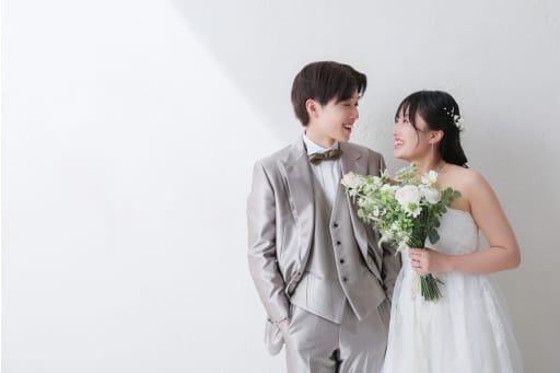 ドレスはシンプルに！