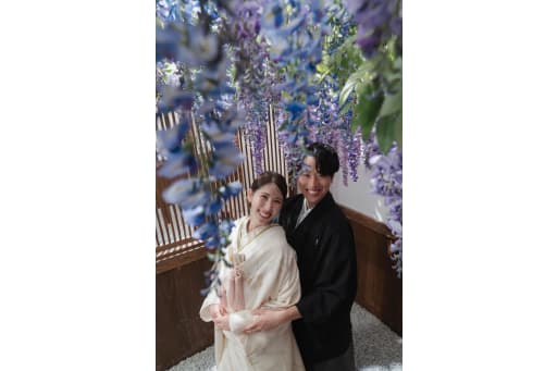  藤の花をダイナミックに