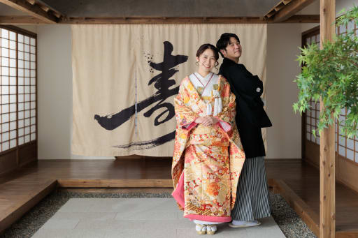 屋内庭園と和装ハウススタジオで2着！