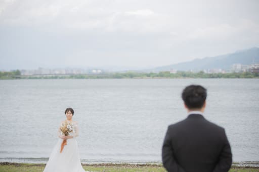 今度は湖を前面に生かした１枚