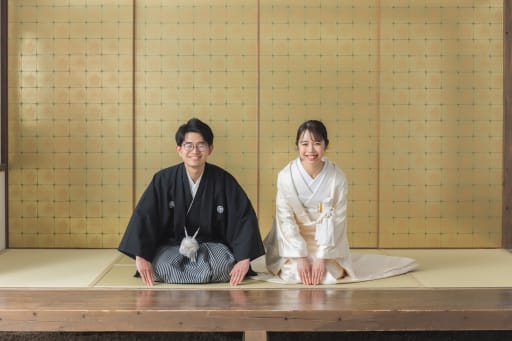 正座でおじぎショット