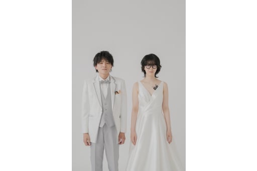 スンッ