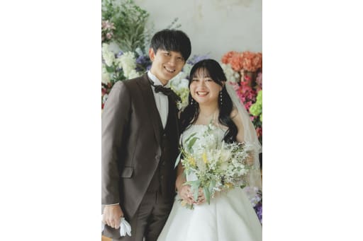 お花に囲まれたスタジオ