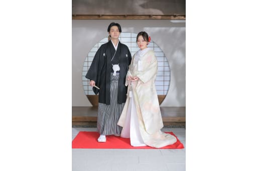正式な立ち姿