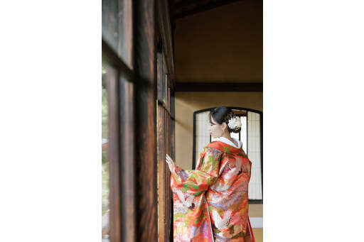 ご新婦様の後ろ姿