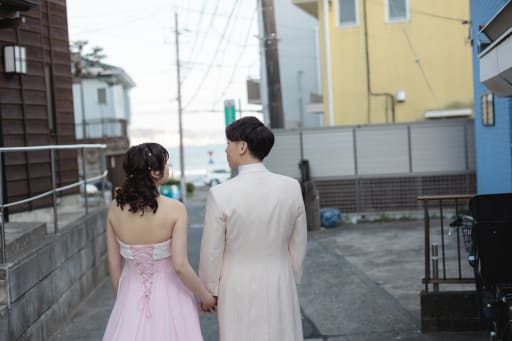 最初は路地からスタート