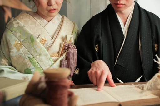 一緒に読書してる感じが可愛い📚