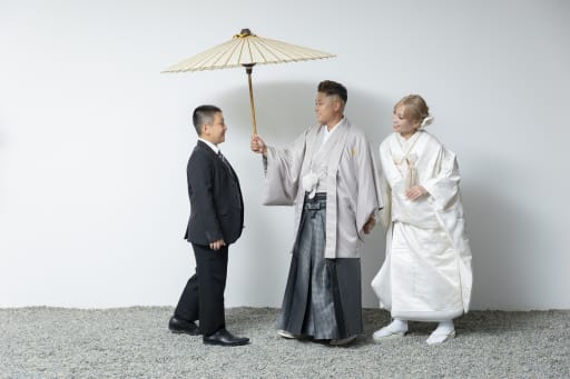 和傘の下で広がるあたたかな会話