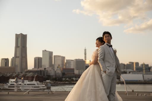 夕日に沈むみなとみらい