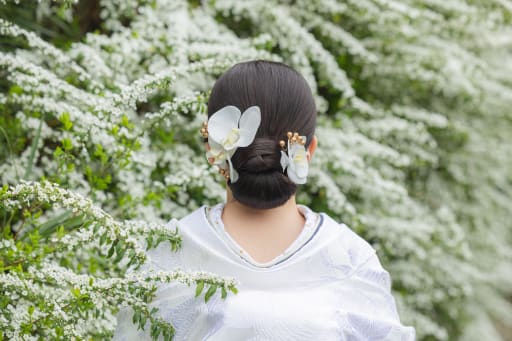 ヘアスタイルも