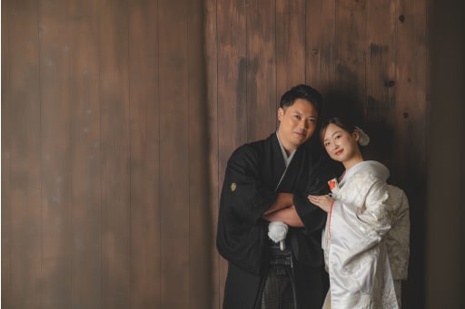 木目調の壁で大人っぽく