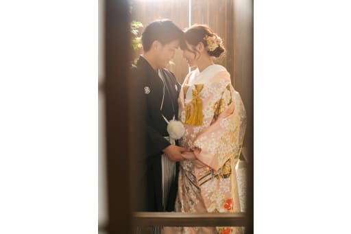 おでこを合わせて…