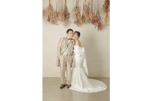 お持ち込みのドレスから♪