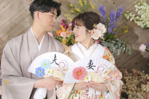 手作りの扇子で