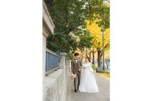 日本大通りの街並みを