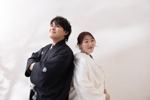 背中合わせの、ふたりらしさ