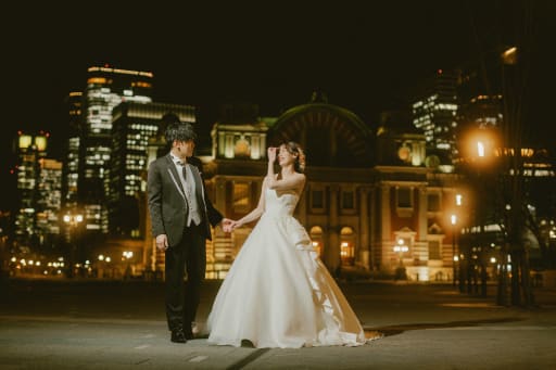 手を繋いでのお写真も