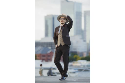 新郎様のお気に入りのハットとサングラスをつけてソロ撮影♪